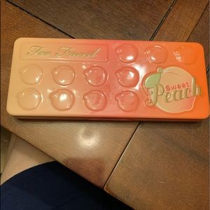 Too faced sweet Peach pallet